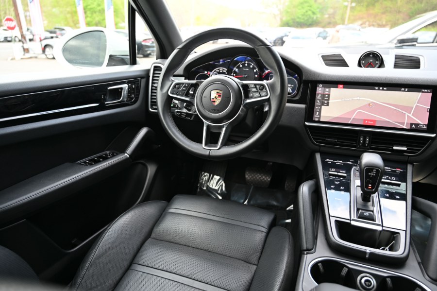 2020 Porsche Cayenne AWD photo