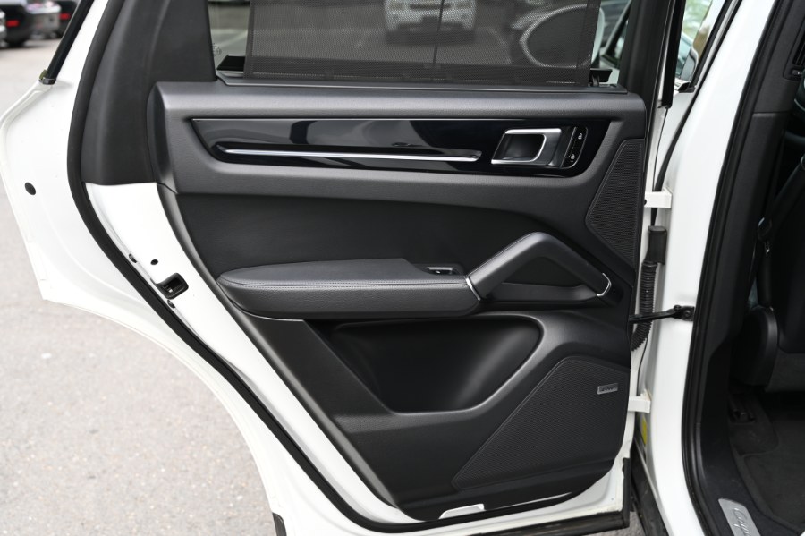 2020 Porsche Cayenne AWD photo