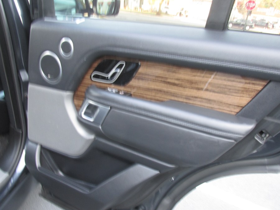 2019 Land Rover Range Rover V6 Supercharged HSE SWB photo