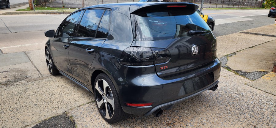 2012 Volkswagen GTI Base PZEV photo
