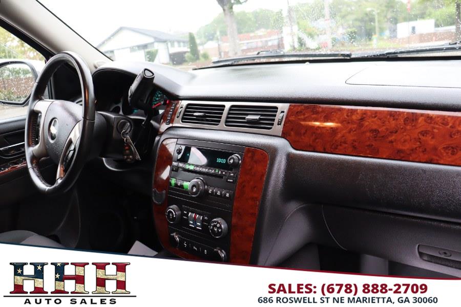 2014 Chevrolet Suburban LS 1500 photo