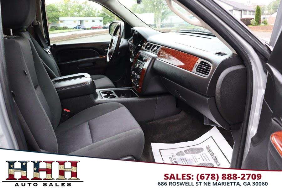 2014 Chevrolet Suburban LS 1500 photo