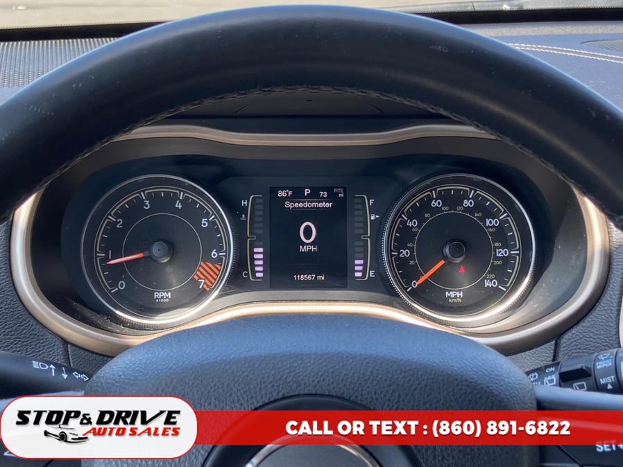 2015 Jeep Cherokee 4WD 4dr Latitude photo