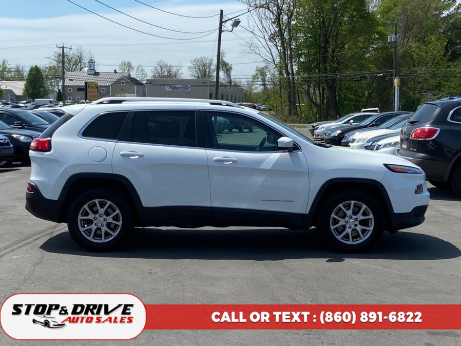 2015 Jeep Cherokee 4WD 4dr Latitude photo