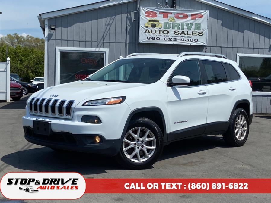 2015 Jeep Cherokee 4WD 4dr Latitude photo