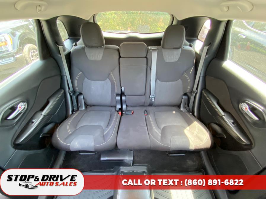 2015 Jeep Cherokee 4WD 4dr Latitude photo