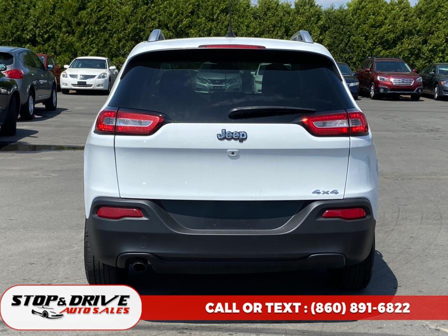 2015 Jeep Cherokee 4WD 4dr Latitude photo