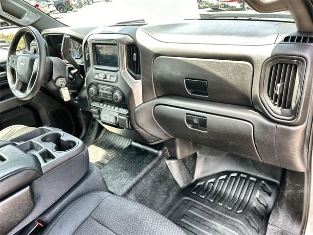 2019 Chevrolet Silverado 1500 WT photo