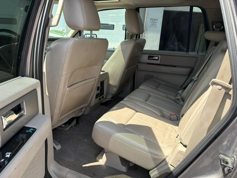2012 Ford Expedition Limited photo