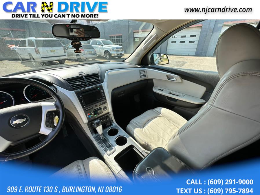 2009 Chevrolet Traverse LTZ photo