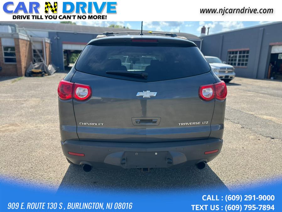 2009 Chevrolet Traverse LTZ photo