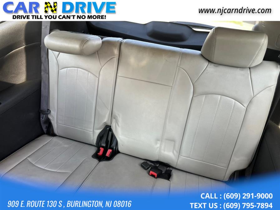 2009 Chevrolet Traverse LTZ photo