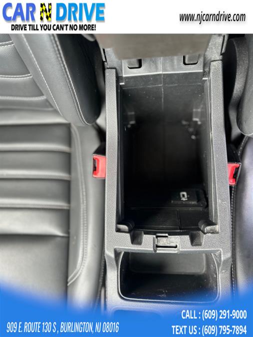 2019 Ford Escape SEL photo