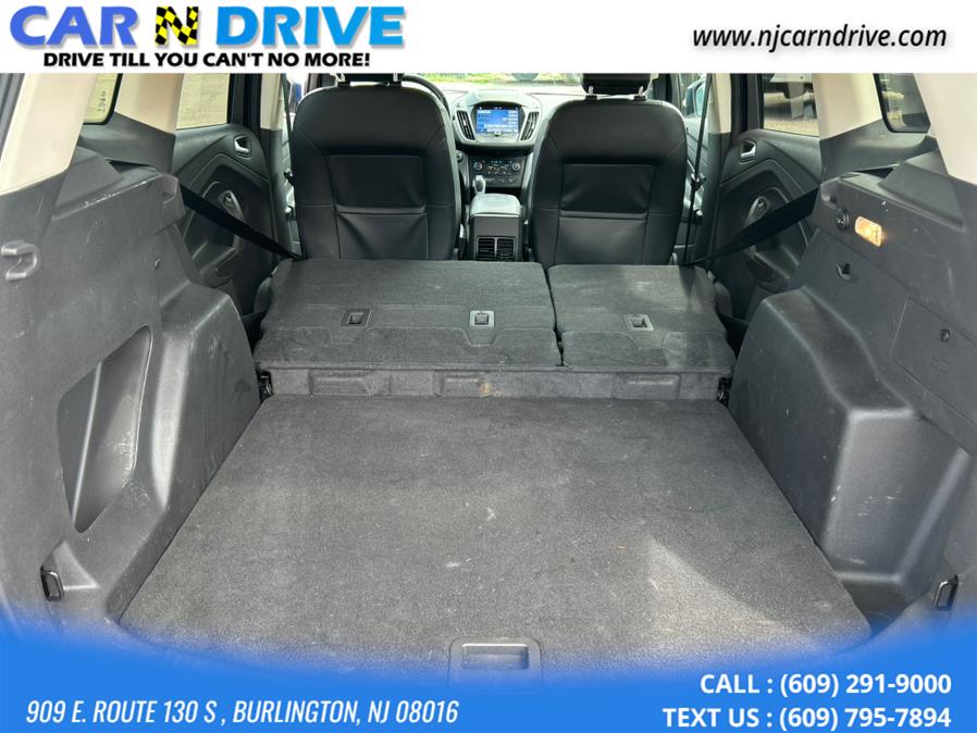 2019 Ford Escape SEL photo