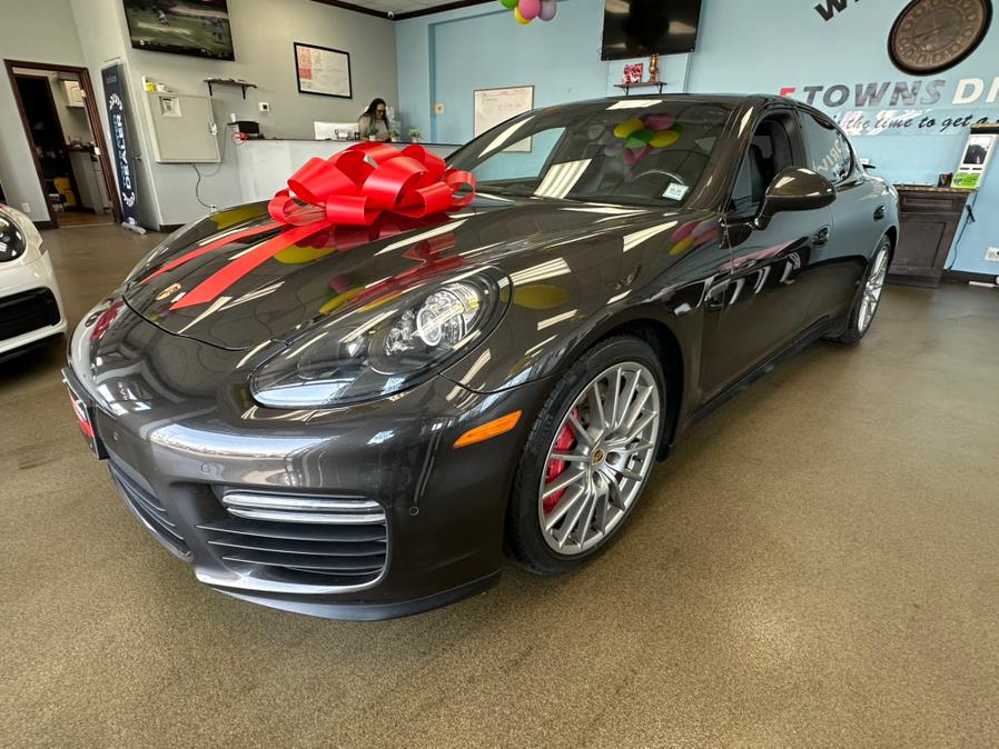 2016 Porsche Panamera 4dr HB GTS photo