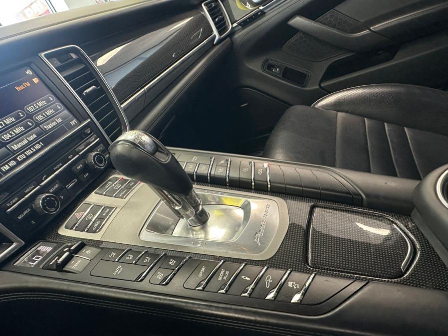 2016 Porsche Panamera 4dr HB GTS photo