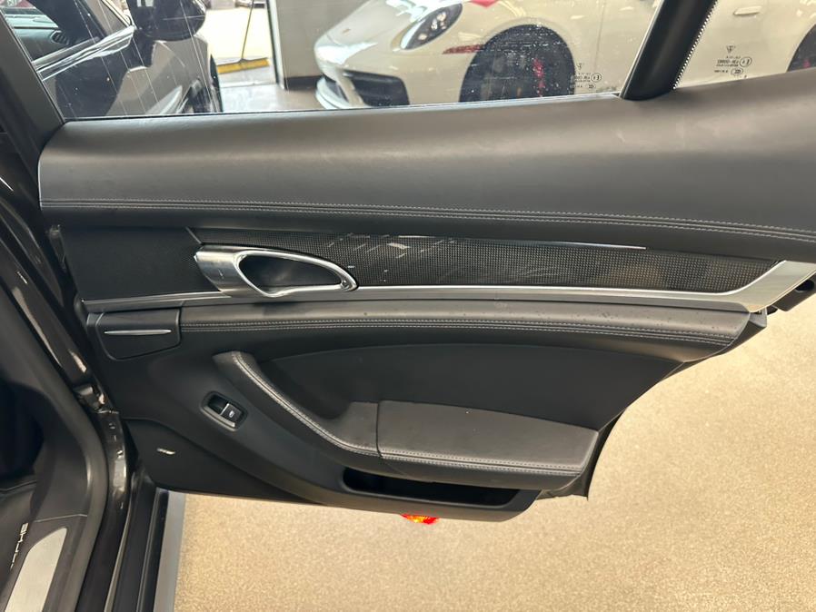 2016 Porsche Panamera 4dr HB GTS photo