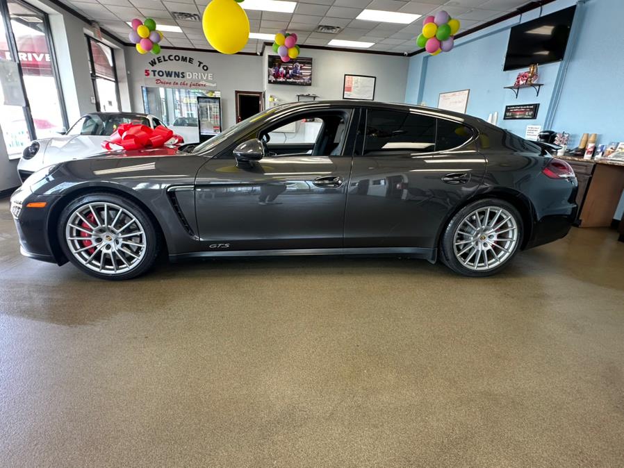 2016 Porsche Panamera 4dr HB GTS photo