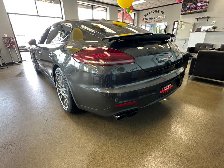 2016 Porsche Panamera 4dr HB GTS photo