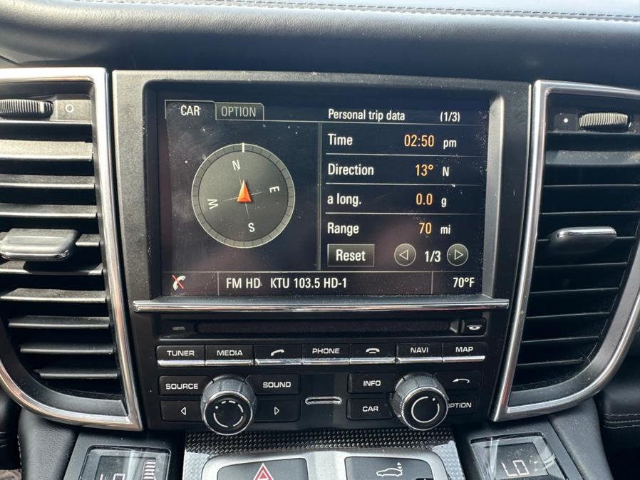 2016 Porsche Panamera 4dr HB GTS photo