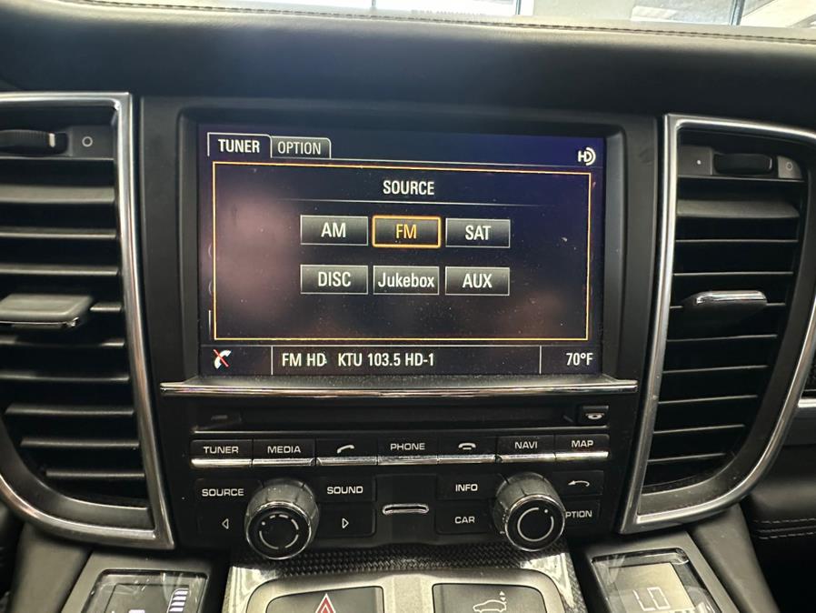 2016 Porsche Panamera 4dr HB GTS photo