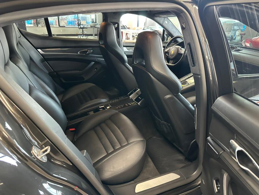 2016 Porsche Panamera 4dr HB GTS photo