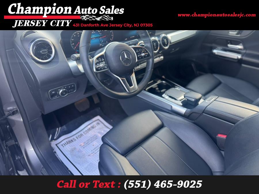 2022 Mercedes-Benz GLB GLB 250 4MATIC SUV photo