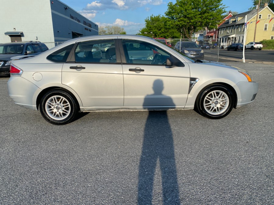 2008 Ford Focus SE photo