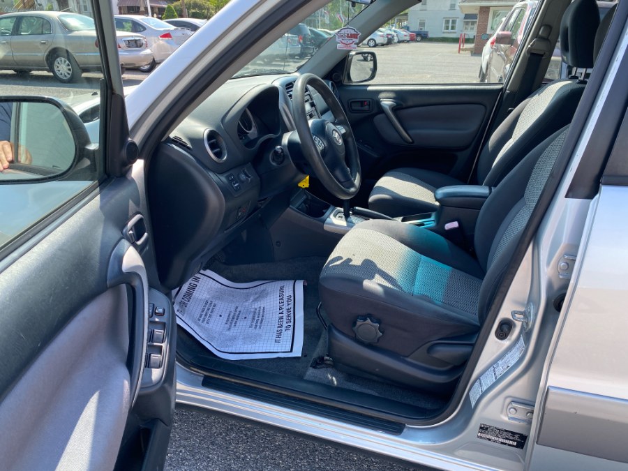 2005 Toyota RAV4 photo