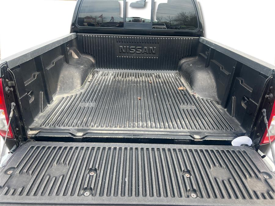 2017 Nissan Frontier sv photo