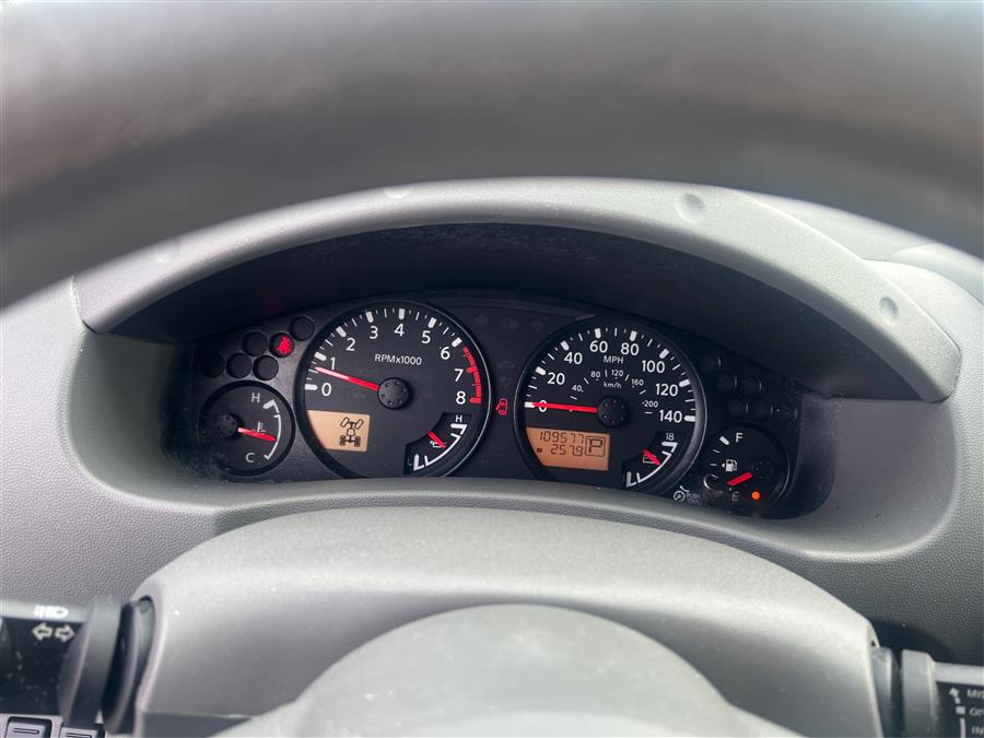 2017 Nissan Frontier sv photo