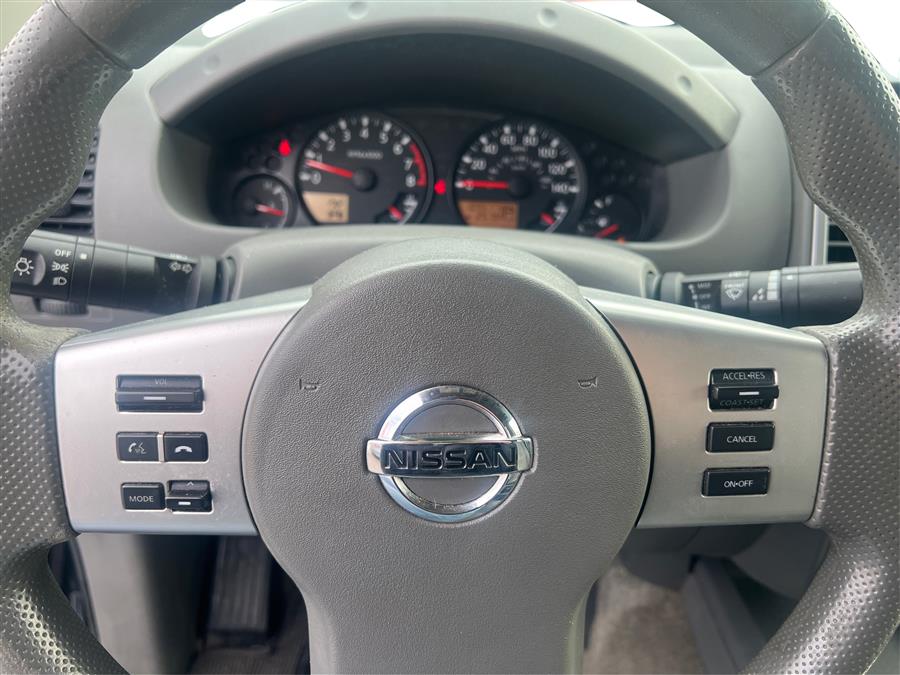 2017 Nissan Frontier sv photo