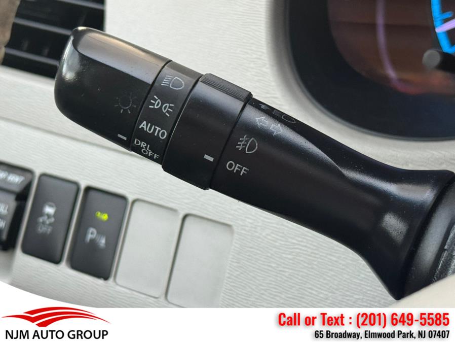2013 Toyota Sienna XLE 7-Passenger Auto Access Se photo