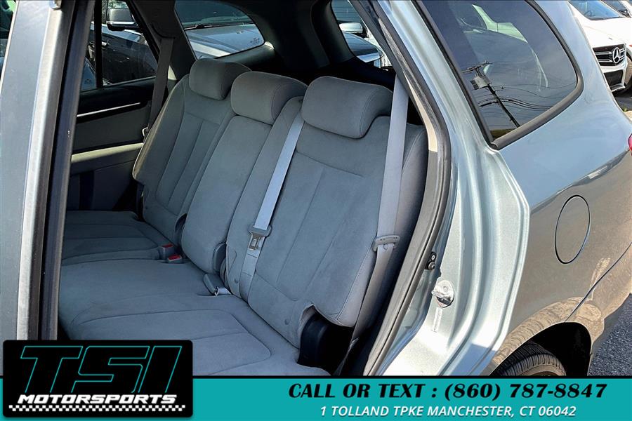 2009 Hyundai Santa Fe SE photo