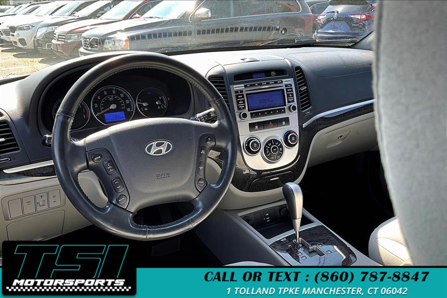 2009 Hyundai Santa Fe SE photo