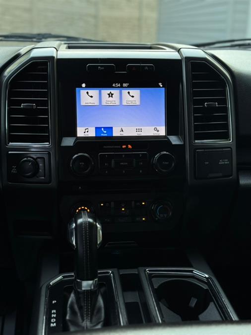 2018 Ford F-150 XLT 4WD SuperCrew 5.5'' Box photo