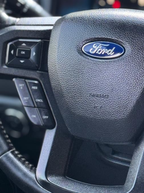 2018 Ford F-150 XLT 4WD SuperCrew 5.5'' Box photo