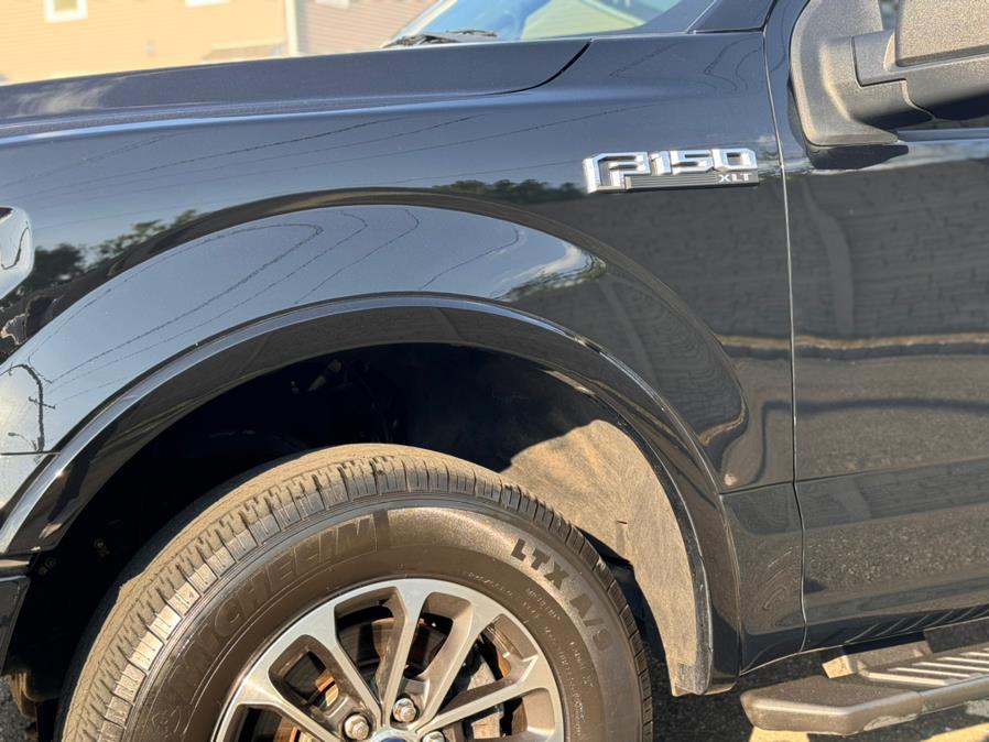 2018 Ford F-150 XLT 4WD SuperCrew 5.5'' Box photo