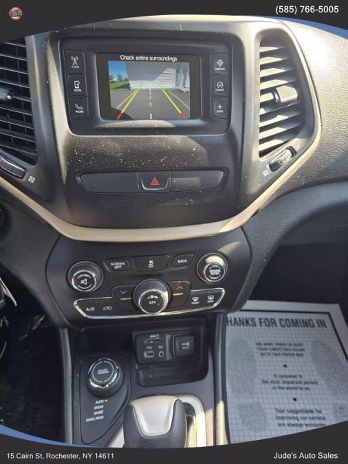 2016 Jeep Cherokee Sport SUV 4D photo