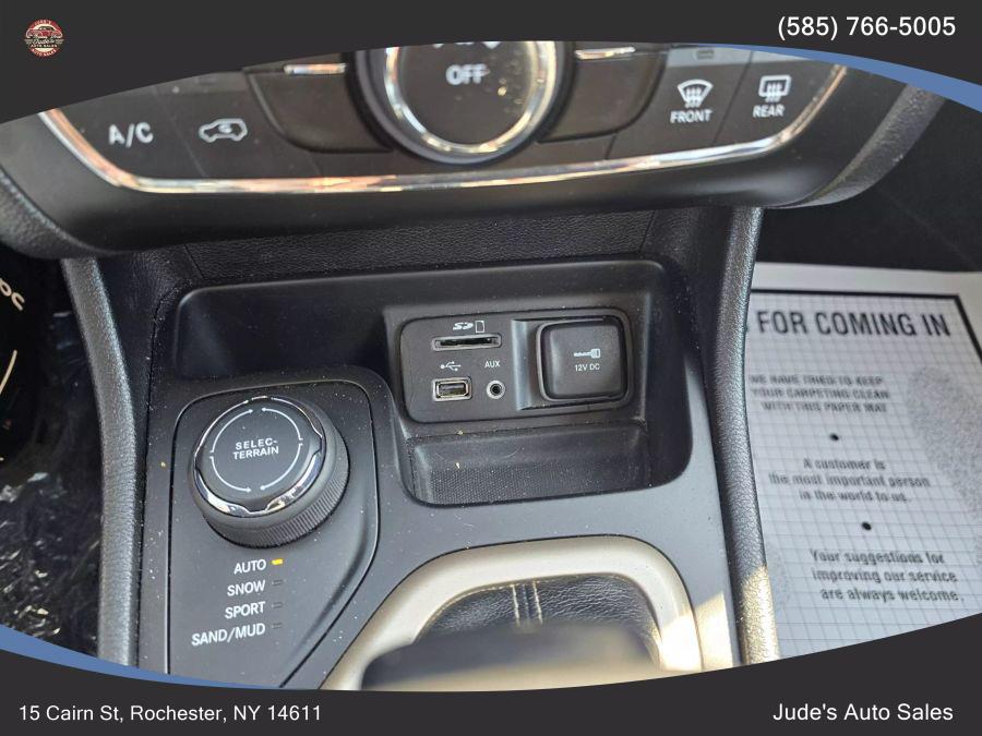 2016 Jeep Cherokee Sport SUV 4D photo