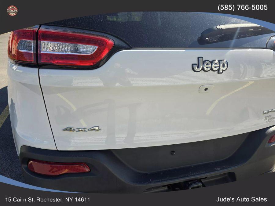 2016 Jeep Cherokee Sport SUV 4D photo