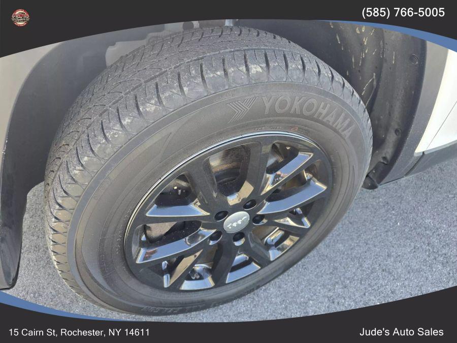 2016 Jeep Cherokee Sport SUV 4D photo