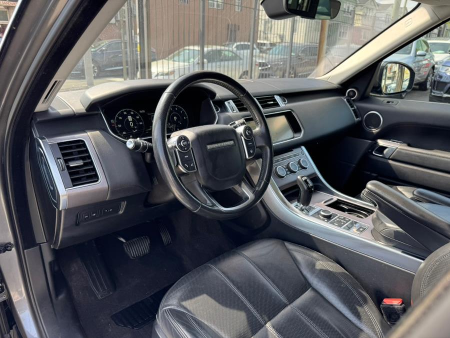 2017 Land Rover Range Rover Sport V6 Supercharged HSE photo