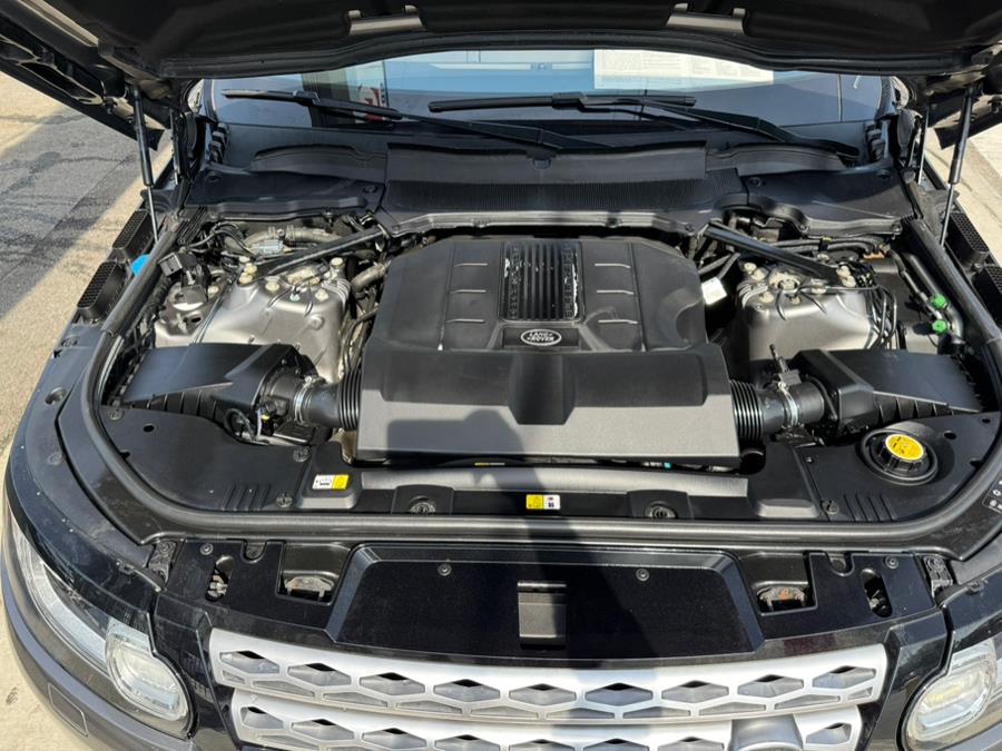2017 Land Rover Range Rover Sport V6 Supercharged HSE photo