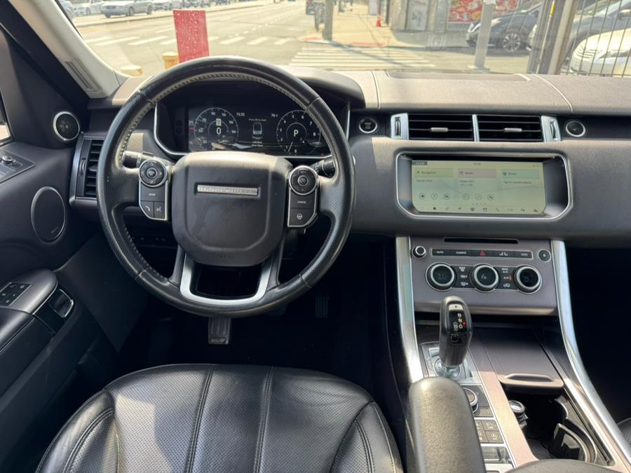 2017 Land Rover Range Rover Sport V6 Supercharged HSE photo