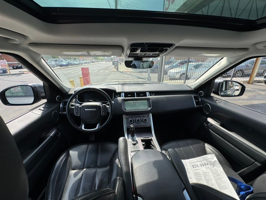 2017 Land Rover Range Rover Sport V6 Supercharged HSE photo