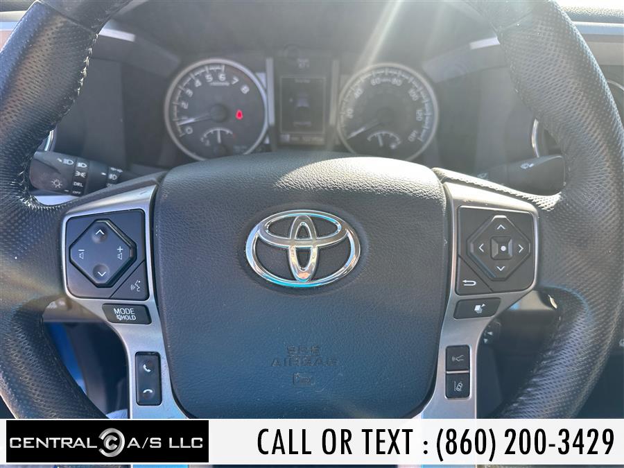 2018 Toyota Tacoma SR5 Double Cab 5'' Bed V6 4x4  photo