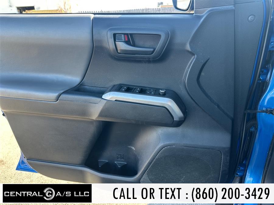 2018 Toyota Tacoma SR5 Double Cab 5'' Bed V6 4x4  photo