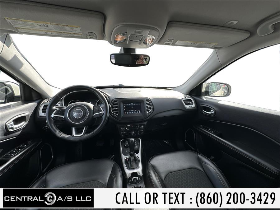 2018 Jeep Compass Latitude 4x4 photo