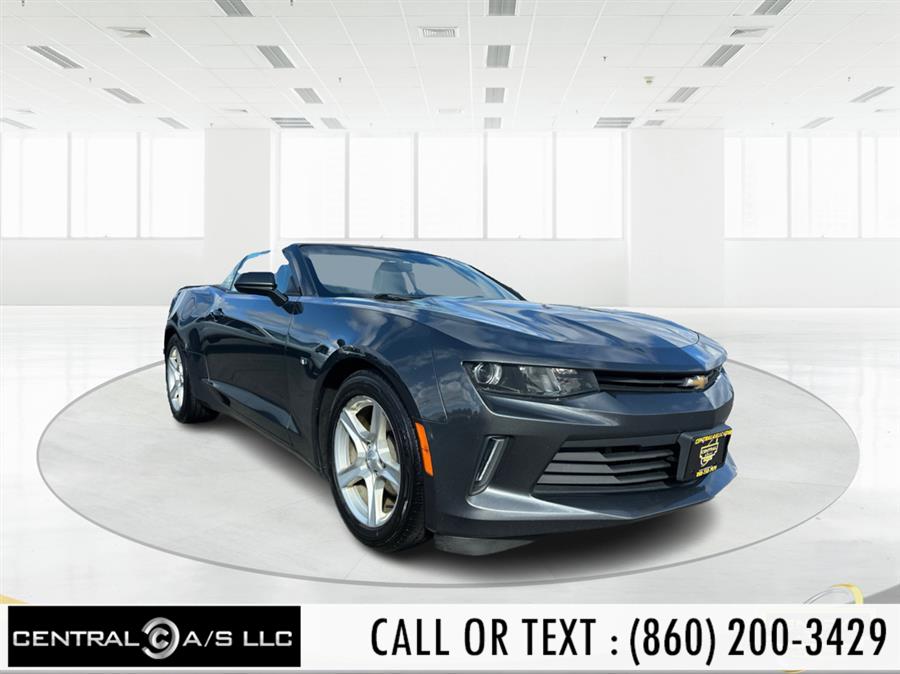2017 Chevrolet Camaro 2dr Conv 1LT photo